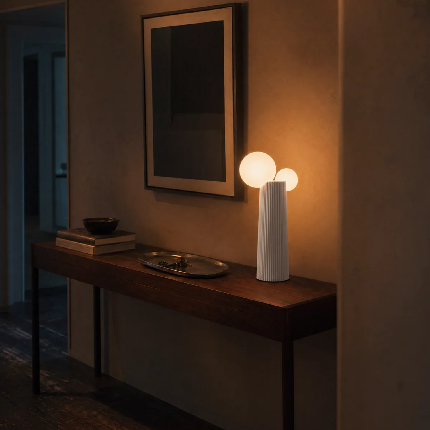 Ribbed Taper Base Dual Globe Table Lamp, Rechargeable Cordless Accent Light For Bedside And Display Surfaces